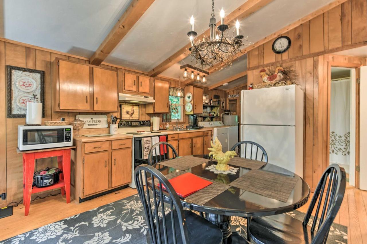 Tranquil Creekside Cottage With Deck And Lanai แฟรงคลิน ภายนอก รูปภาพ