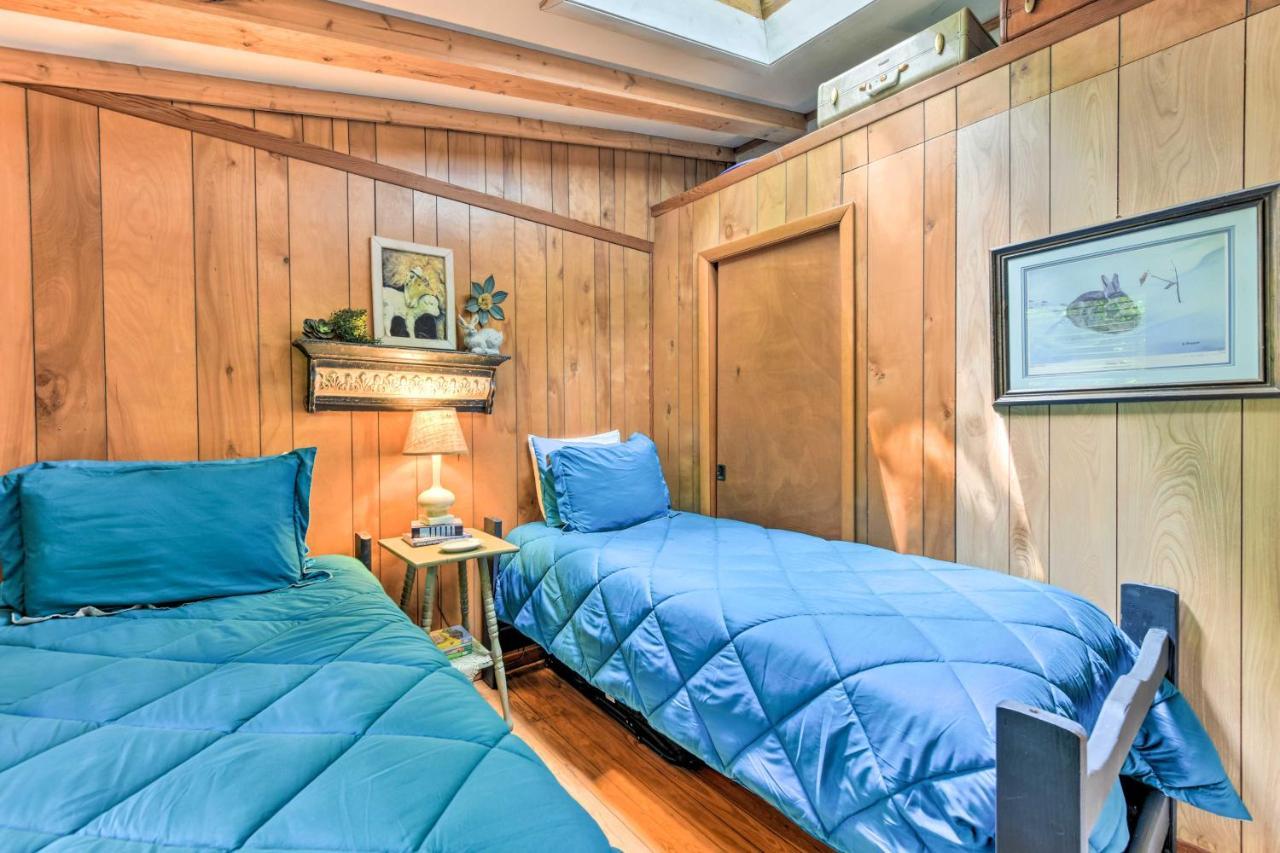 Tranquil Creekside Cottage With Deck And Lanai แฟรงคลิน ภายนอก รูปภาพ